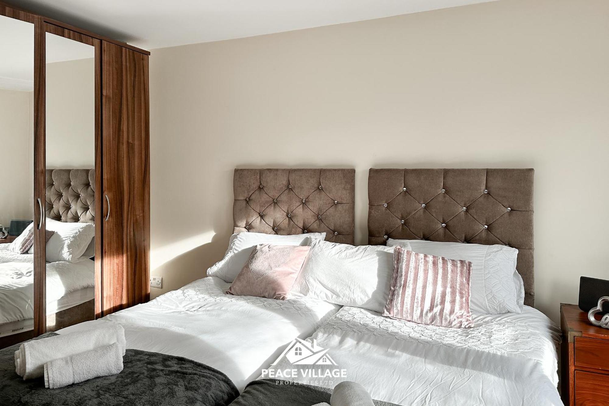Ashton Co-Living - Private Room Self-Cater Manchester Extérieur photo