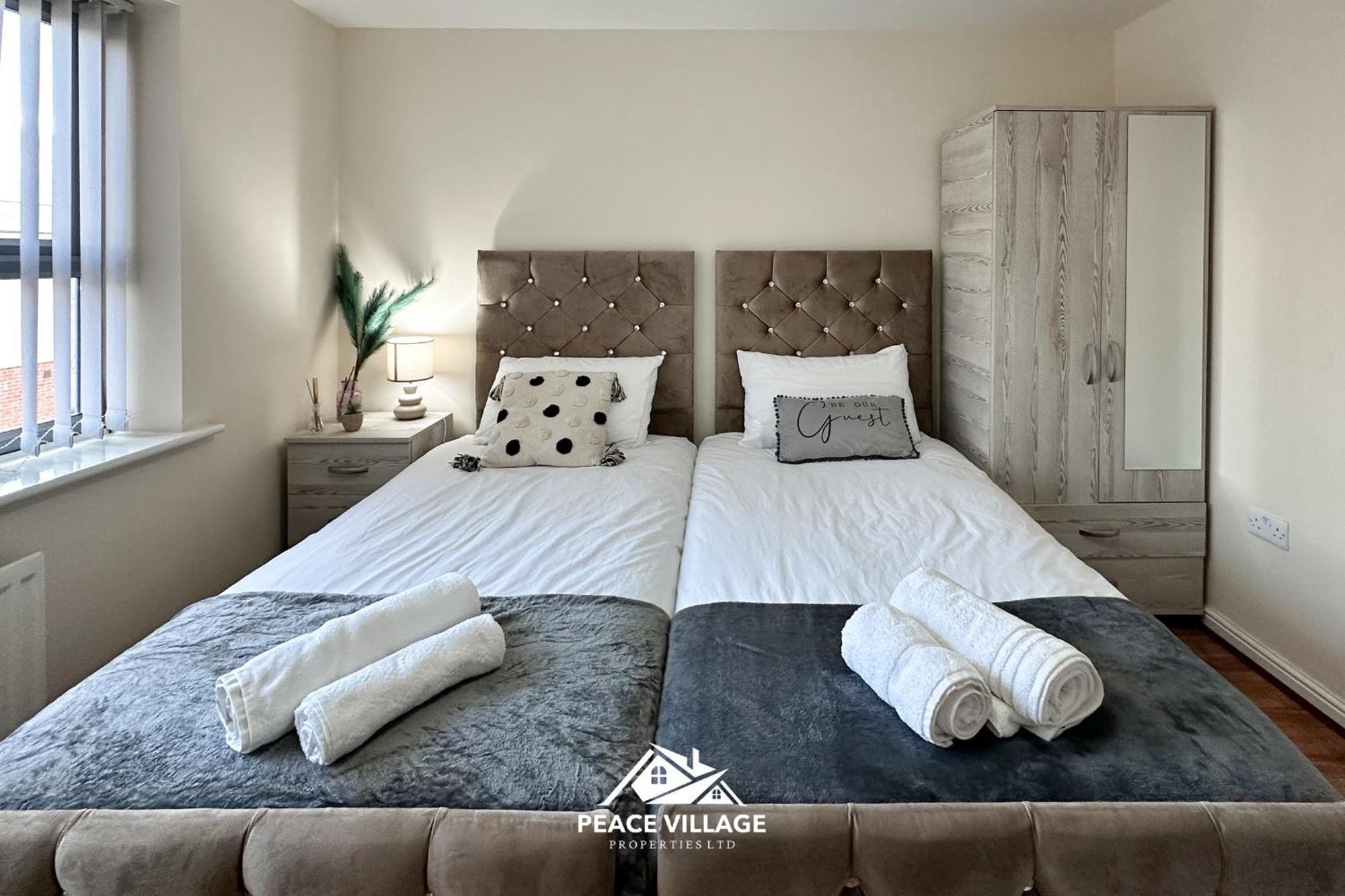 Ashton Co-Living - Private Room Self-Cater Manchester Extérieur photo